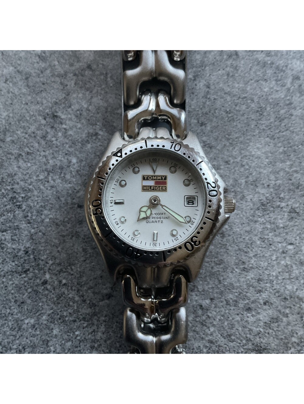 Vntg Tommy Hilfiger Womens Diver Style Watch 26mm Stainless Steel Case/Band A11
